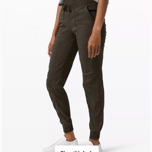 Lululemon dance studio jogger